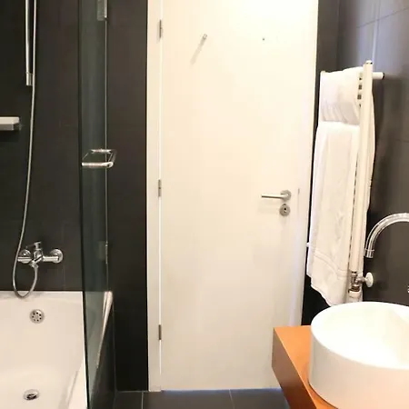 ※new ※ Baixa-1bedroom With Lift *